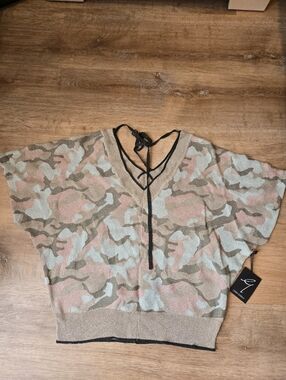 NWT GABBY ISABELLA Khaki Glittery Top Sz XS